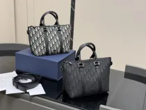 ディオールバッグ DIOR 2025新作 メッセンジャーバッグ