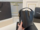 サンローランバッグ Yves Saint Laurent 2025新作 バケットバッグ