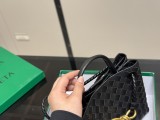 ボッテガヴェネタバッグ BOTTEGA VENETA 2025新作 ショッピングバッグ