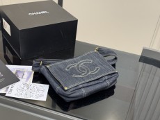 シャネルバッグ CHANEL 2025新作 メッセンジャーバッグ