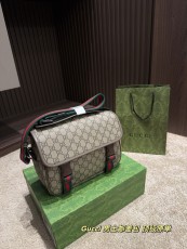 グッチバッグ GUCCI 2025新作 メッセンジャーバッグ