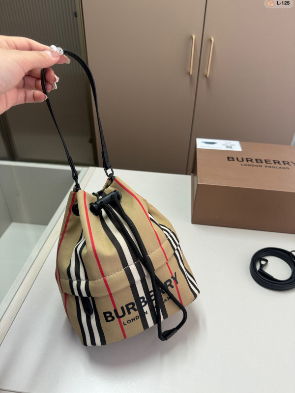 バーバリーバッグ BURBERRY 2025新作 バケットバッグ