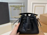 サンローランバッグ Yves Saint Laurent 2025新作 クロスボディバッグ