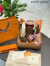 ルイヴィトンバッグ LOUIS VUITTON 2025新作 ショッピングバッグ