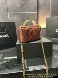 シャネルバッグ CHANEL 2025新作 化粧ポーチ