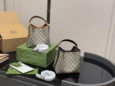 グッチバッグ GUCCI 2025新作 バケットバッグ