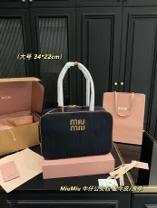 ミュウミュウバッグ Miu Miu 2025新作 ブリーフケース