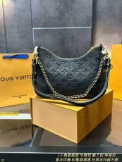 ルイヴィトンバッグ LOUIS VUITTON 2025新作 脇袋