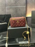 シャネルバッグ CHANEL 2025新作 化粧ポーチ