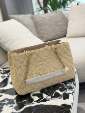 シャネルバッグ CHANEL 2025新作 ショッピングバッグ