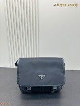 プラダバッグ PRADA 2025新作 メッセンジャーバッグ