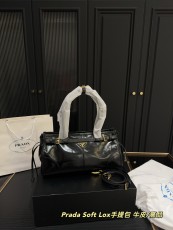 プラダバッグ PRADA 2025新作 ハンドバッグ