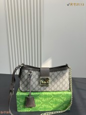 グッチバッグ GUCCI 2025新作 ショルダーバッグ
