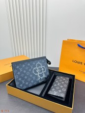 ルイヴィトンバッグ LOUIS VUITTON 2025新作 トイレタリーバッグ