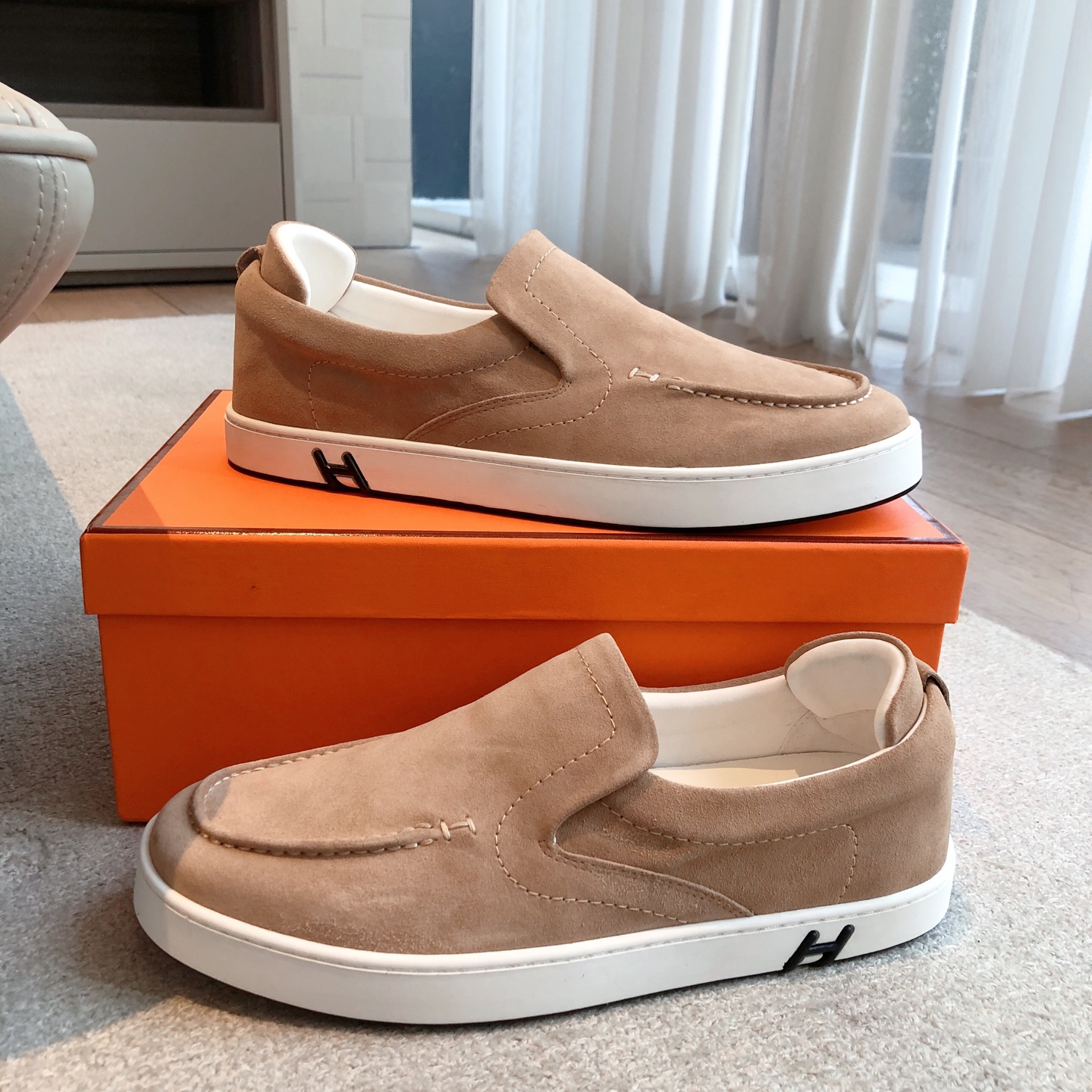 エルメス靴 HERMES 2025新作 白い靴