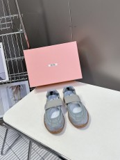ミュウミュウ靴 Miu Miu 2025新作 カジュアルスポーツシューズ