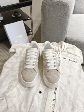 ディオール靴 DIOR 2025新作 厚底の白い靴