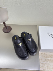 プラダ靴 PRADA 2025新作 ローファー
