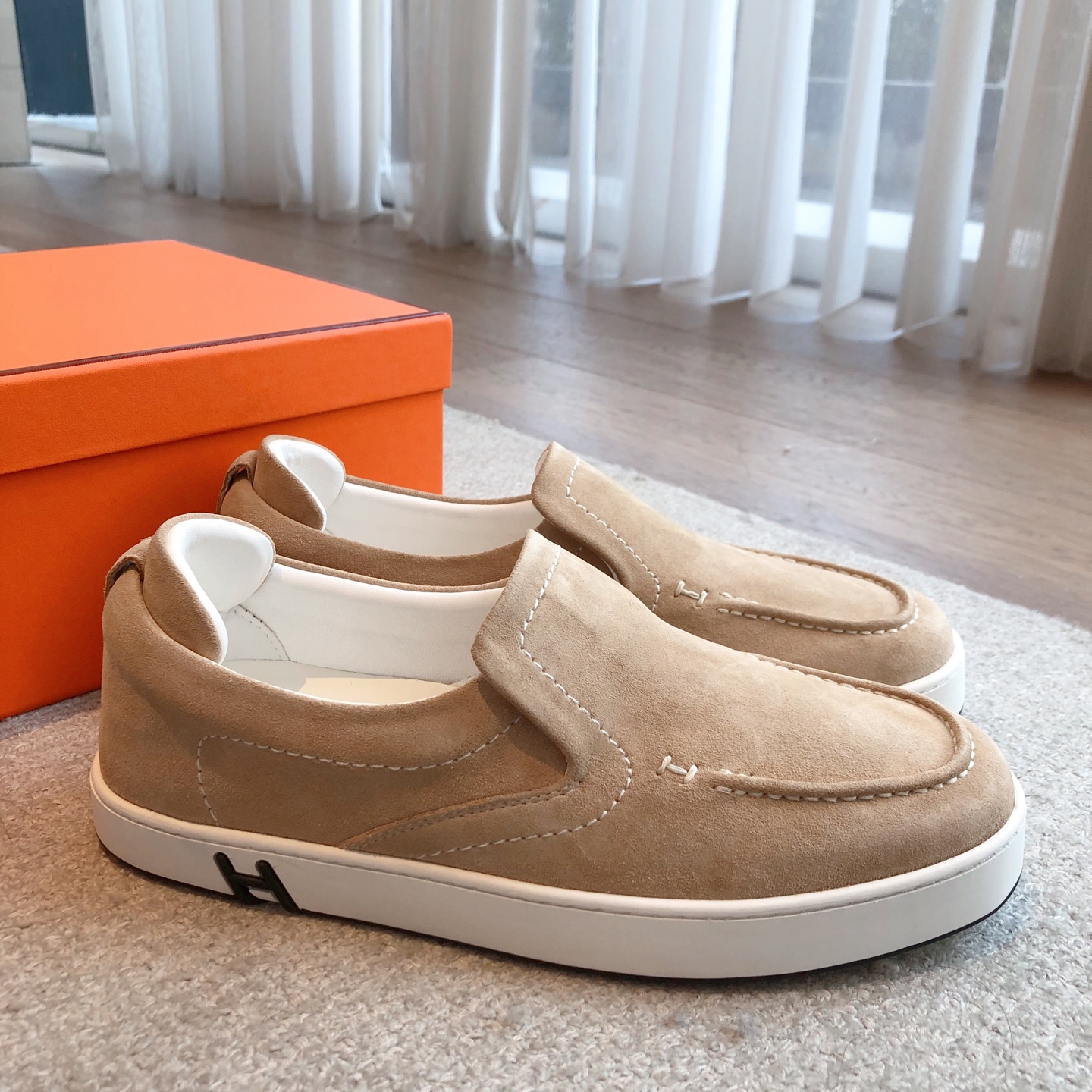 エルメス靴 HERMES 2025新作 白い靴
