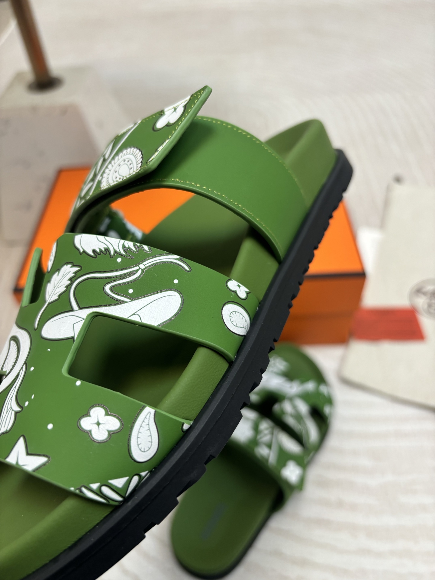 エルメス靴 HERMES 2025新作 スリッパ