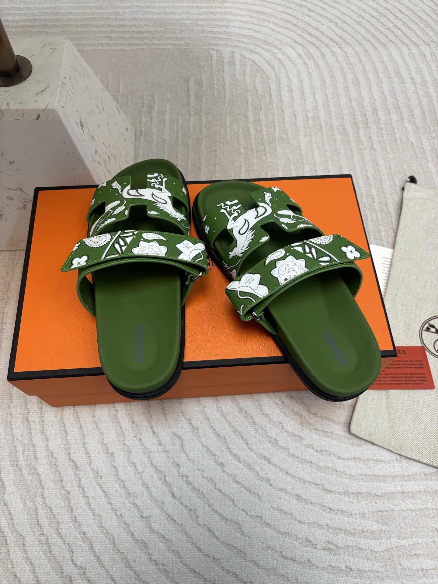 エルメス靴 HERMES 2025新作 スリッパ