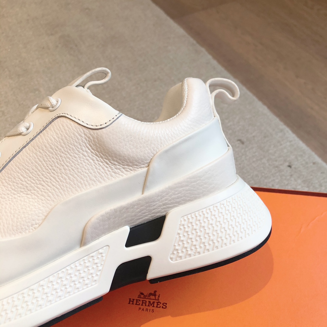 エルメス靴 HERMES 2025新作 ダッドシューズ