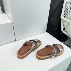 セリーヌ靴 CELINE 2025新作 ローマのレトロスリッパ