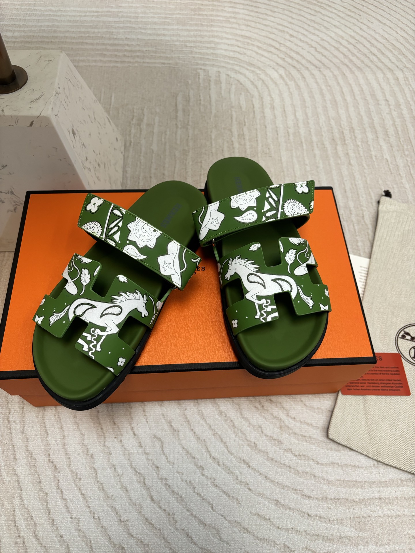 エルメス靴 HERMES 2025新作 スリッパ