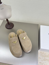 プラダ靴 PRADA 2025新作 ローファー
