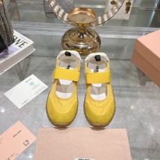 ミュウミュウ靴 Miu Miu 2025新作 カジュアルシューズ