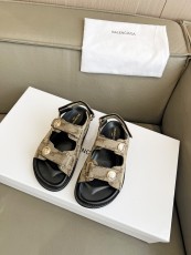 バレンシアガ靴 BALENCIAGA 2025新作 スリッパ