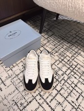 プラダ靴 PRADA 2025新作 カジュアルシューズ
