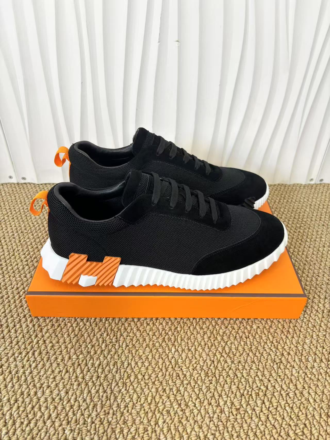 エルメス靴 HERMES 2025新作 白い靴