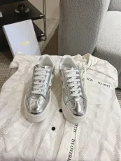 ディオール靴 DIOR 2025新作 厚底の白い靴