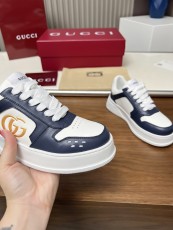 グッチ靴 GUCCI 2025新作 カジュアルスポーツシューズ