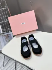 ミュウミュウ靴 Miu Miu 2025新作 カジュアルスポーツシューズ