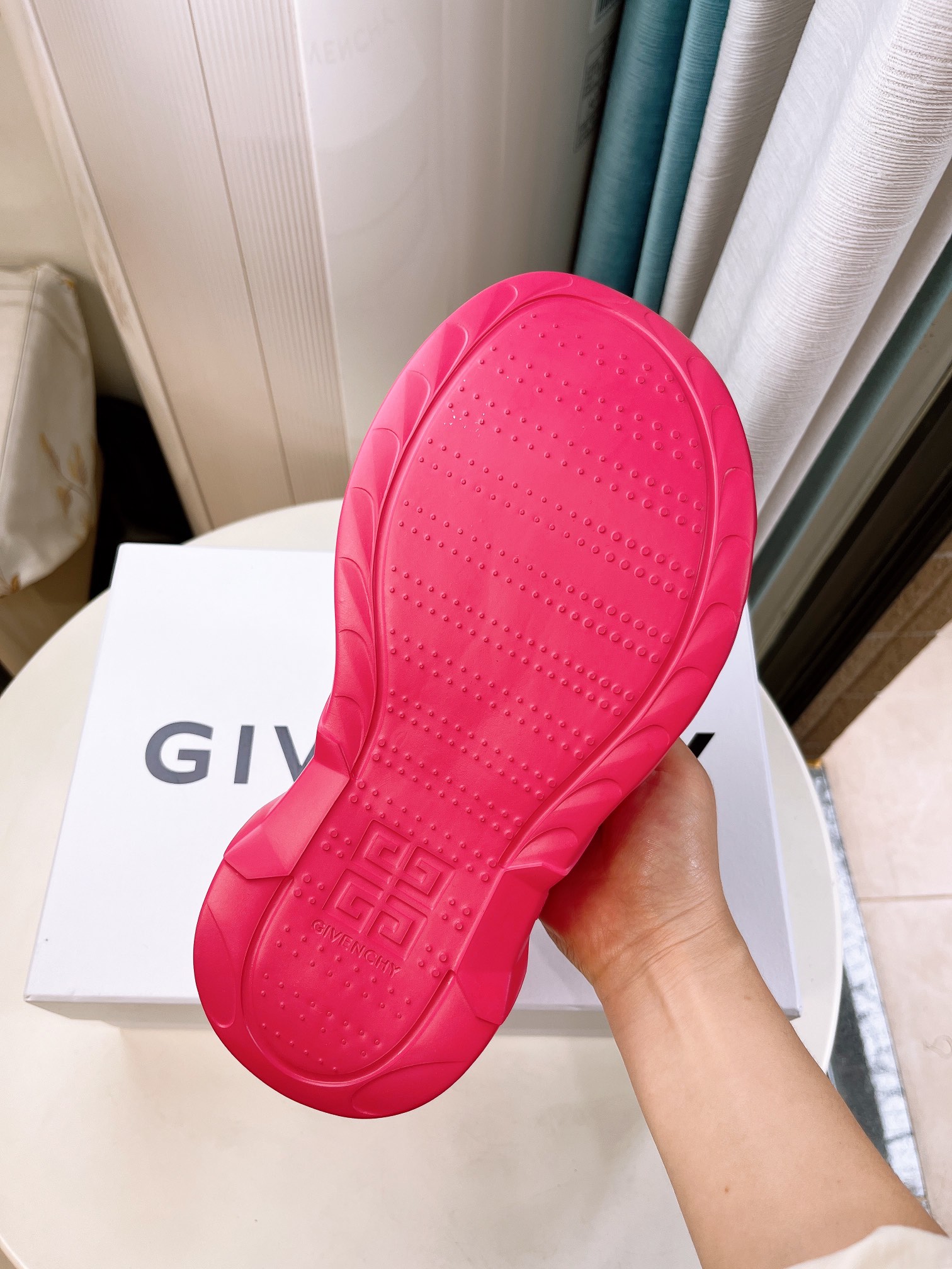 ジバンシィ靴 GIVENCHY 2025新作 スリッパ