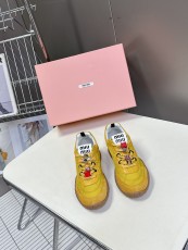 ミュウミュウ靴 Miu Miu 2025新作 カジュアルスポーツシューズ