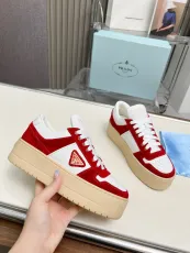 プラダ靴 PRADA 2025新作 厚底スニーカー