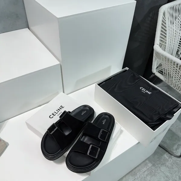 セリーヌ靴 CELINE 2025新作 ローマのレトロスリッパ