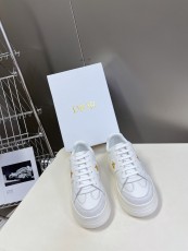 ディオール靴 DIOR 2025新作 カジュアルシューズ