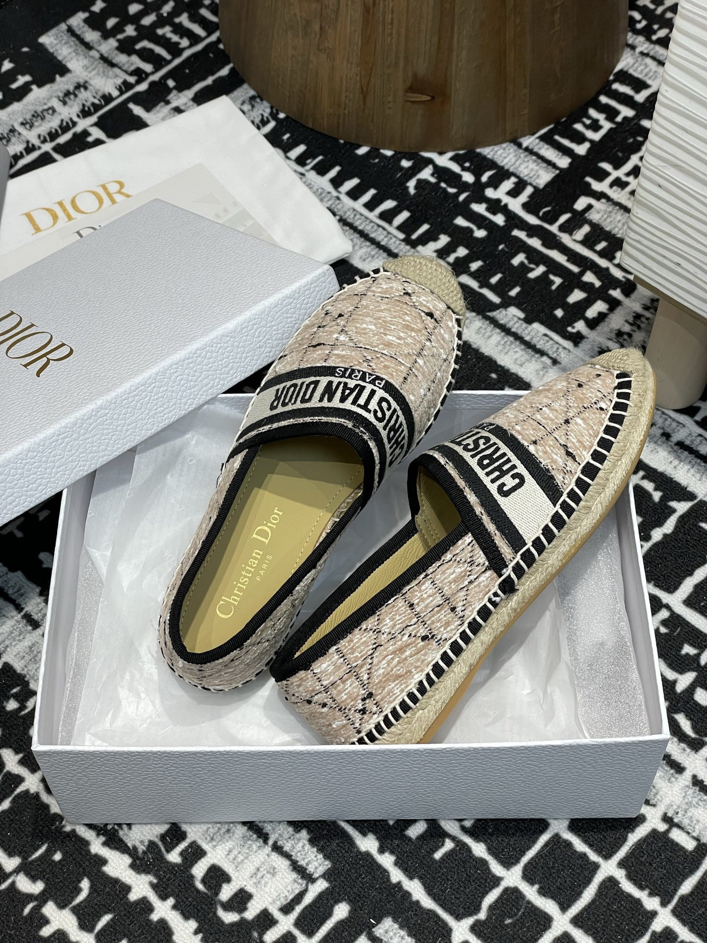 ディオール靴 DIOR 2025新作 漁師の靴