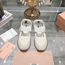 ミュウミュウ靴 Miu Miu 2025新作 カジュアルシューズ