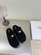 プラダ靴 PRADA 2025新作 ローファー