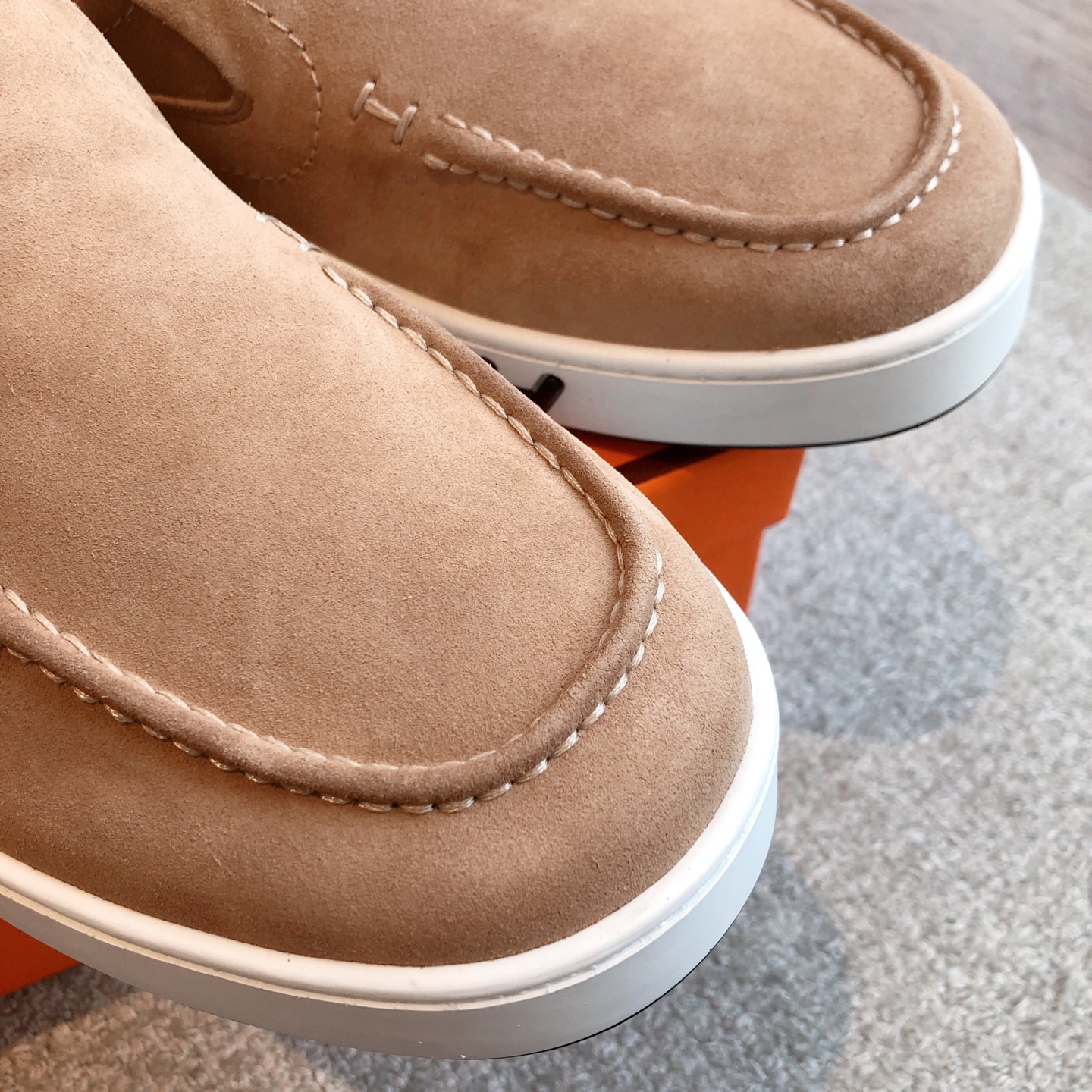 エルメス靴 HERMES 2025新作 白い靴