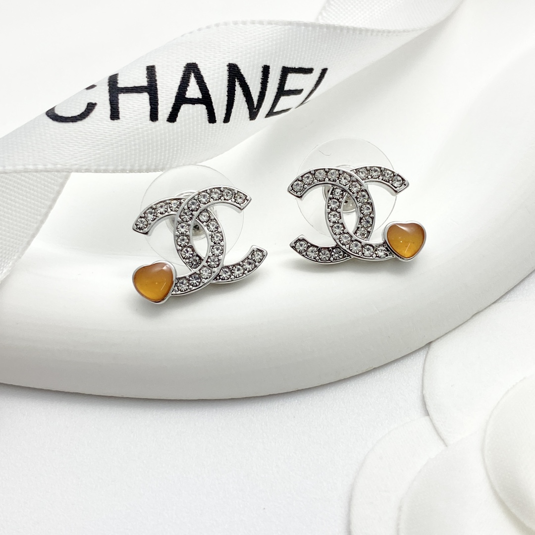 シャネルイヤリング CHANEL 2025新作 イヤリング
