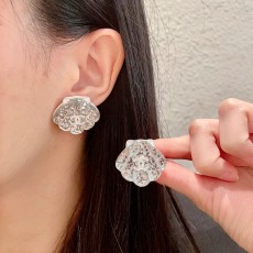 シャネルイヤリング CHANEL 2025新作 イヤリング