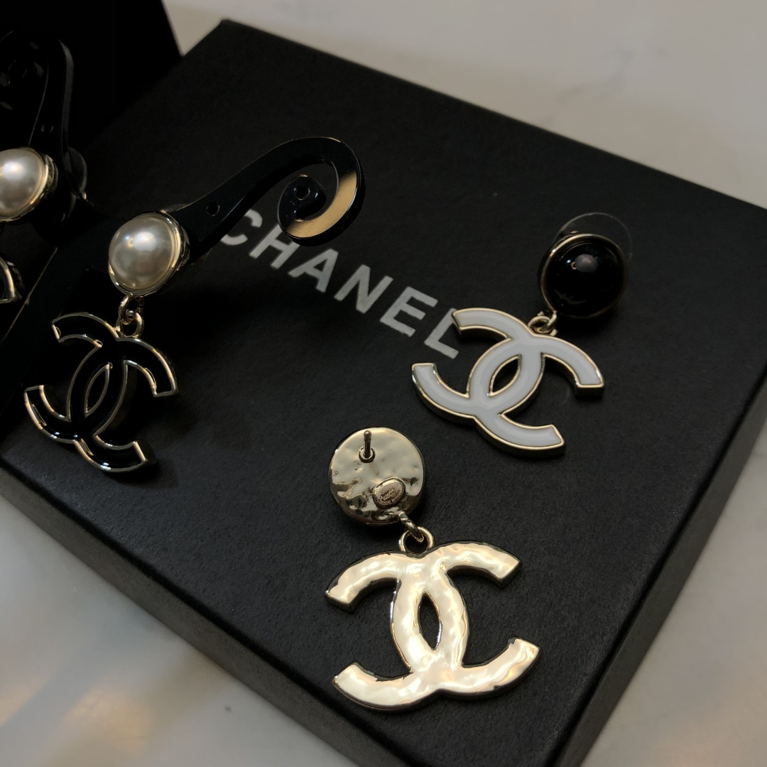 シャネルイヤリング CHANEL 2025新作 イヤリング