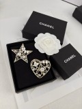 シャネルブローチ CHANEL 2025新作 ブローチ