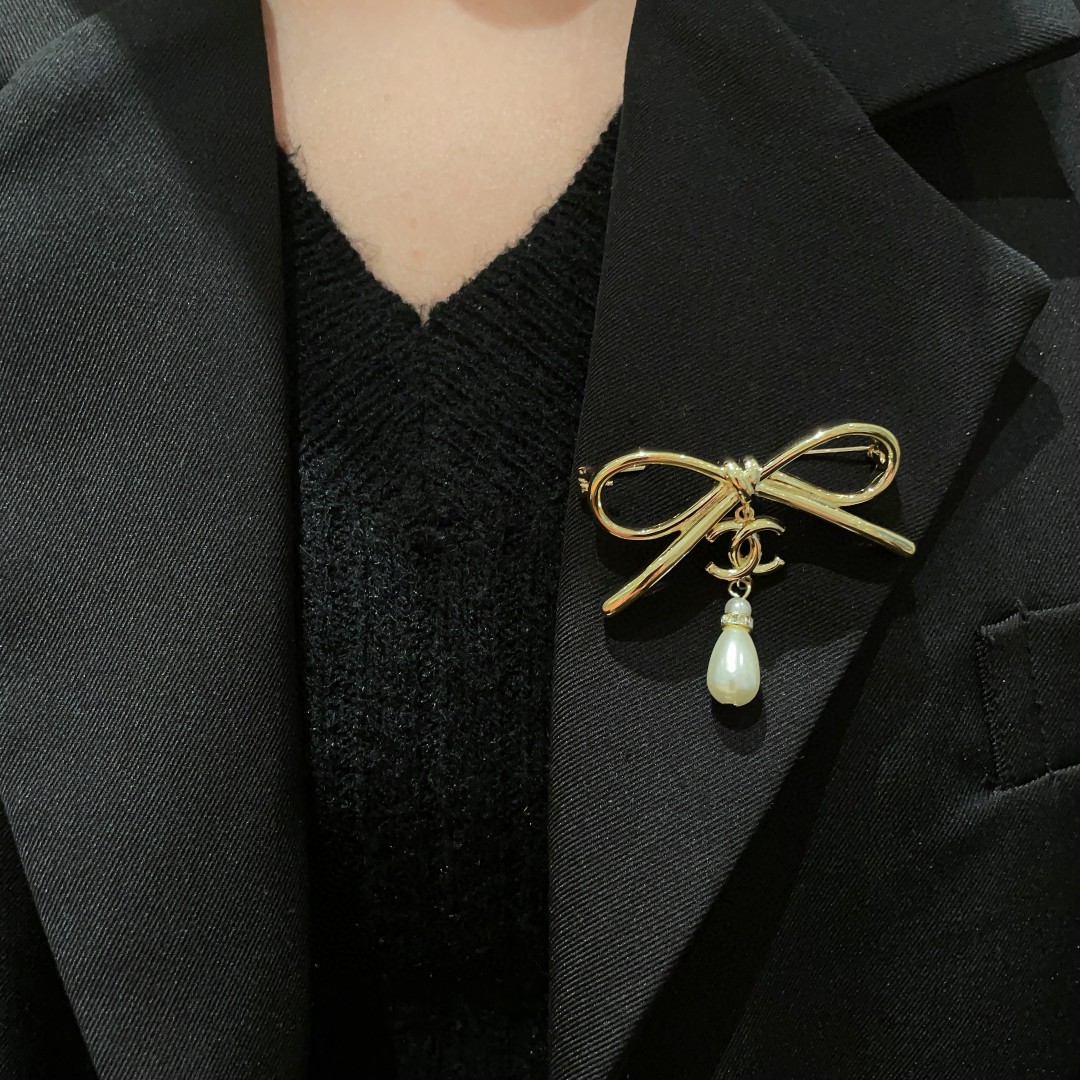 シャネルブローチ CHANEL 2025新作 ブローチ